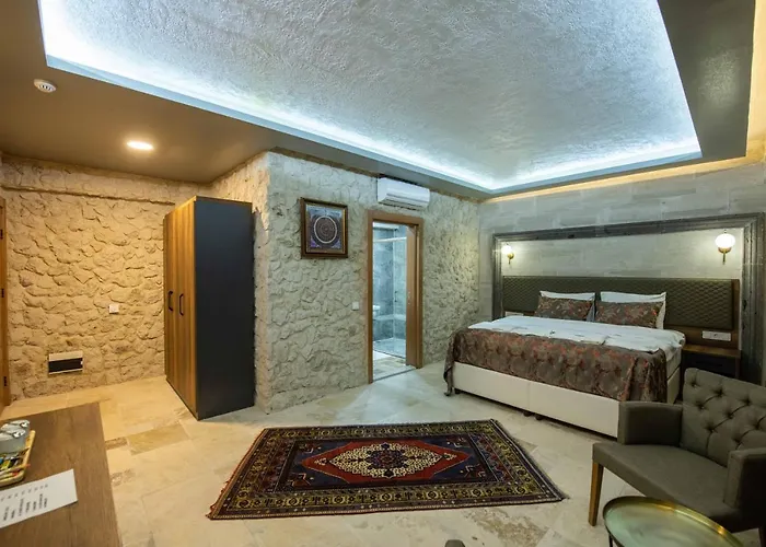 Ahiyan Hotel